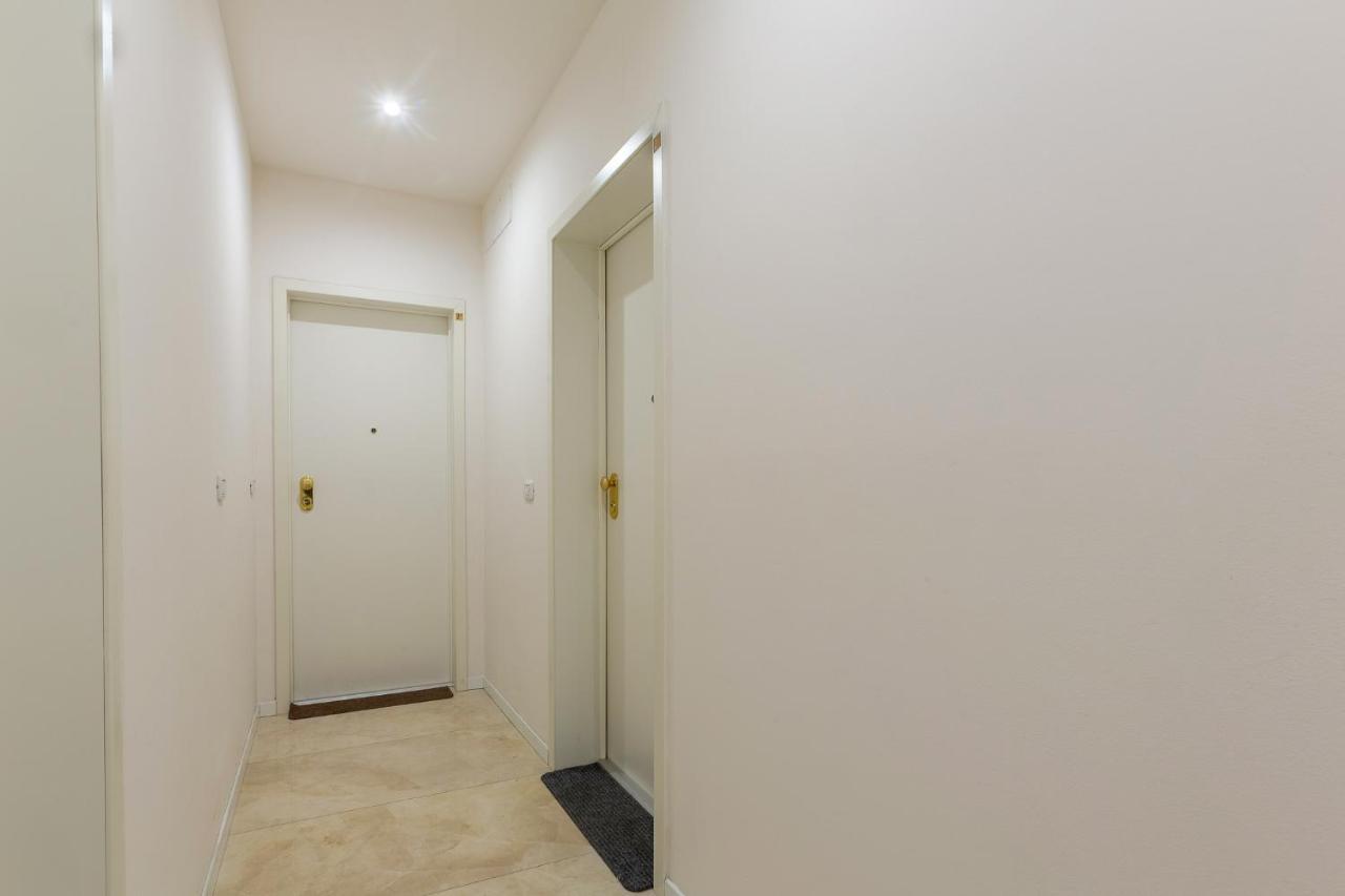 Bologna Piazza Del Nettuno Apartment Exterior foto